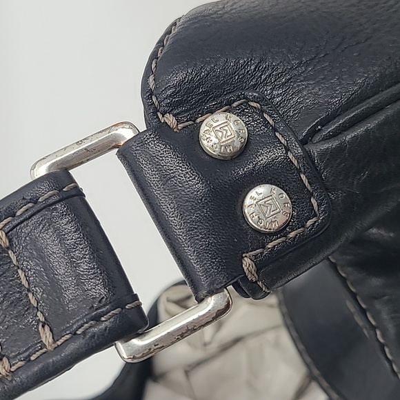 Vintage MICHAEL Michael Kors black leather tote bag - Picture 5 of 13